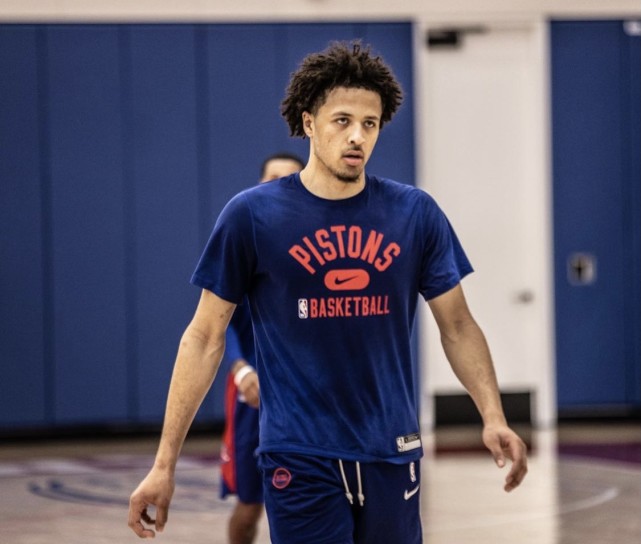 这也凸显了 这也凸显了