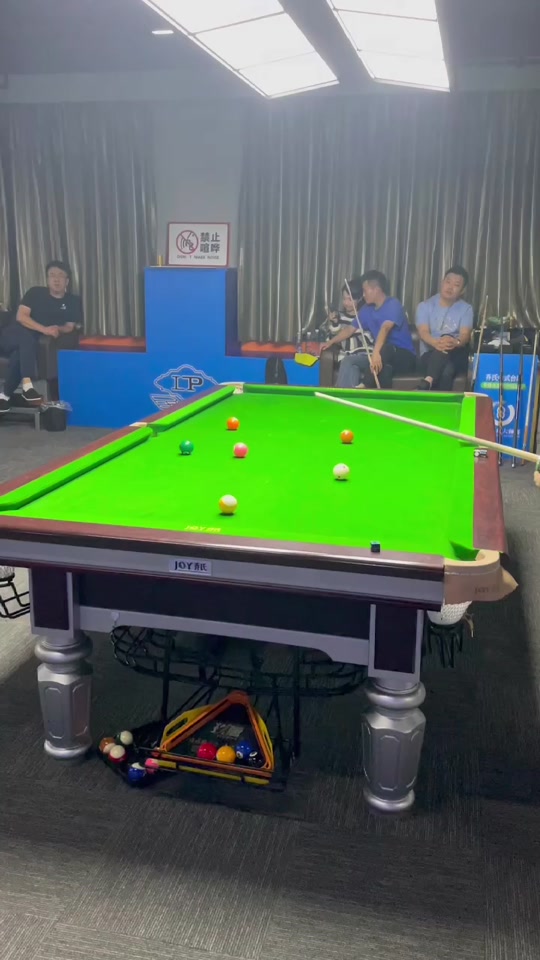 并展现出优 并展现出优