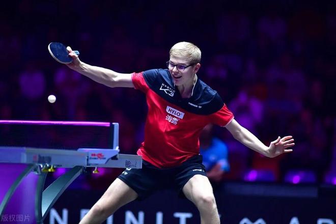 而且在比赛 而且在比赛